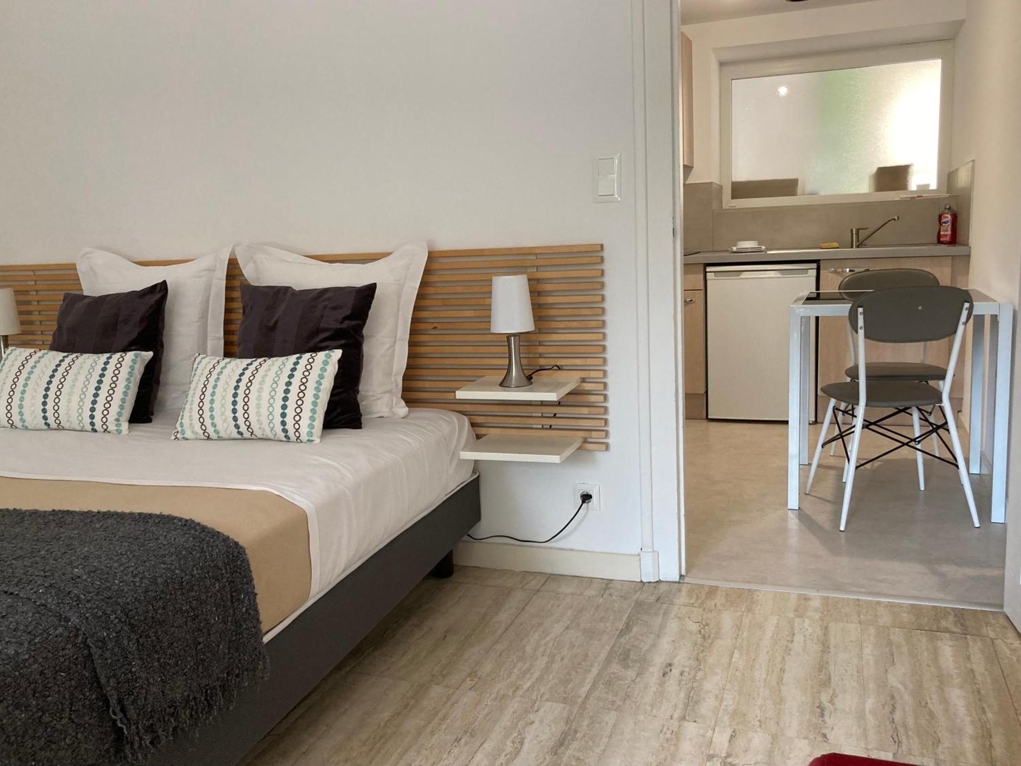 Apartamento Pavillon de l’Étang Châteauneuf-du-Rhône Exterior foto