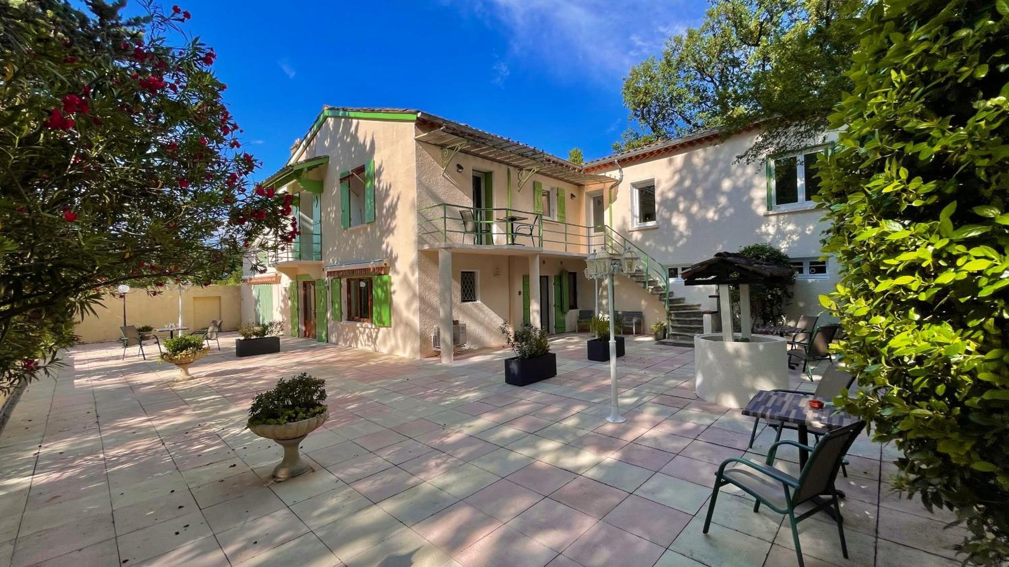 Apartamento Pavillon de l’Étang Châteauneuf-du-Rhône Exterior foto